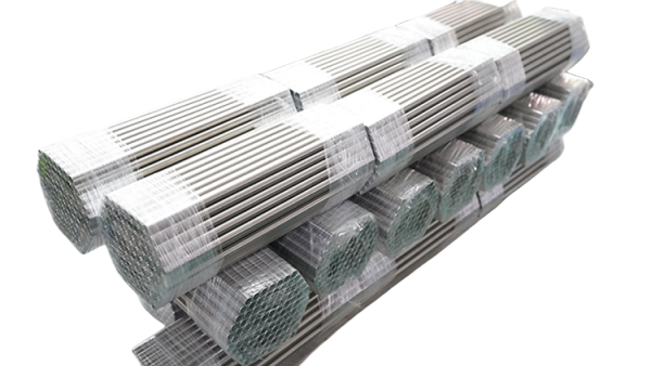 Stainless steel pipe for engine oil